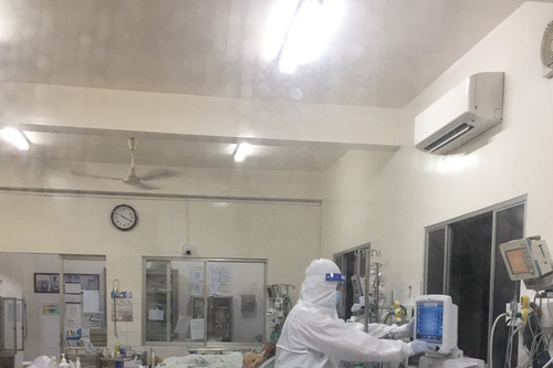 Nam điều dưỡng luôn trong tâm thế sẵn sàng đi chống dịch