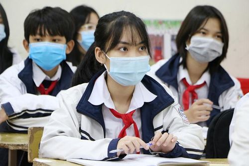 Học sinh từ lớp 7 đến lớp 12 ở Hà Nội vẫn học trực tiếp