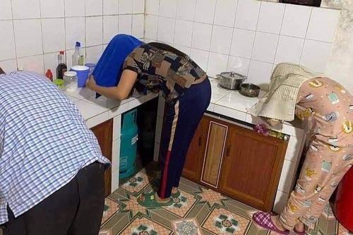 Lợi bất cập hại với những sản phẩm, phương pháp tự chữa Covid-19