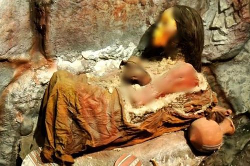 Phát hiện xác ướp trinh nữ 'ngủ vùi' 500 năm, lộ bí mật khủng