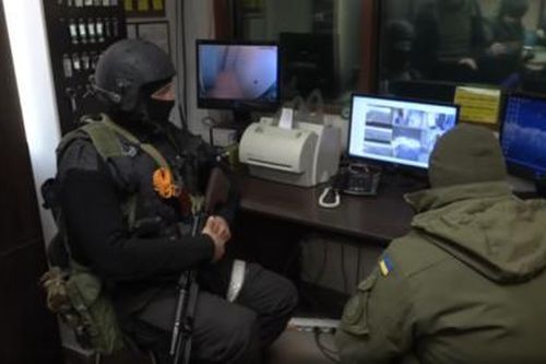Lực lượng Nga - Ukraine cùng bảo vệ nhà máy điện hạt nhân Chernobyl