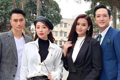 Việt Anh, Quỳnh Nga tình tứ bên bạn diễn trong phim mới