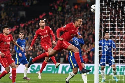 Vì sao VAR không công nhận bàn thắng của Matip?