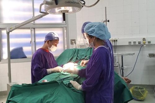 Đến bệnh viện muộn, 5 quý ông không cứu được tinh hoàn