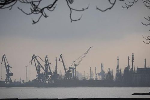 Các ngành bán dẫn, thép, ô tô thành 'nạn nhân' của xung đột Nga - Ukraine