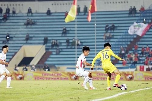 Nghịch lý bóng đá Nam Định