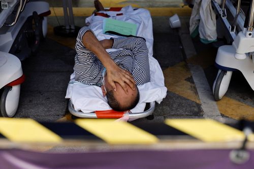 Hong Kong định phong tỏa để xét nghiệm toàn bộ 7,4 triệu dân