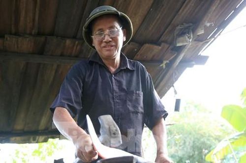 Xem người Mông xứ Nghệ đập sắt kiếm tiền
