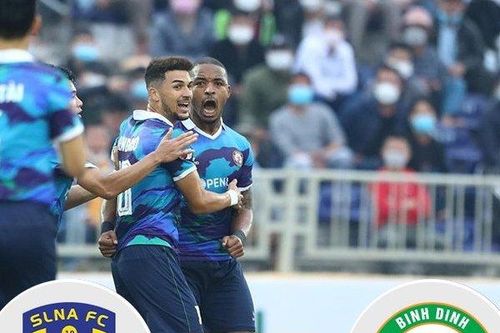 Ngoại binh tỏa sáng, 'PSG Việt Nam' lội ngược dòng trước SLNA