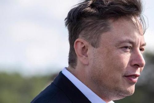 Elon Musk đáp trả cảnh báo của Giám đốc hàng không vũ trụ Nga về căn cứ ISS