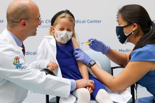 Nghiên cứu: Vaccine Pfizer chỉ hiệu quả 12-45% với trẻ 5-11 tuổi