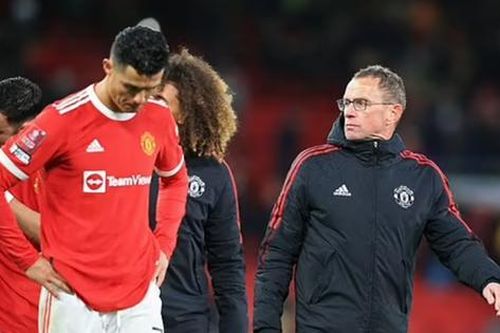 HLV Rangnick làm hết sức, MU vẫn thi đấu bết bát vì Ronaldo?