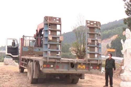 Di dời tượng phật quan âm tự ý đặt bên cao tốc Hạ Long – Vân Đồn