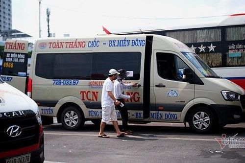 Xăng tăng quá mức chịu đựng, nhà xe đồng loạt xin tăng giá