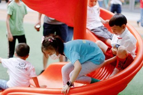 Chi phí nuôi dạy con ở Trung Quốc cao hơn cả ở Mỹ và Nhật