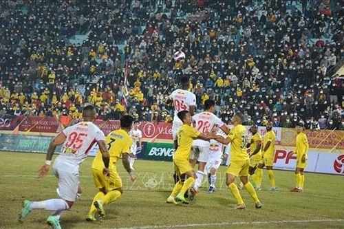 Chờ màn trình diễn của 'những đứa trẻ của bầu Đức'