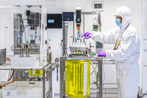 Sanofi và GSK xin cấp phép đối với vaccine COVID-19