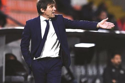 'Cái bẫy hôn nhân' ở Tottenham