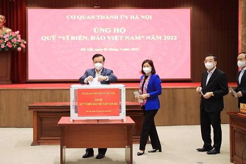 Cơ quan Thành ủy Hà Nội ủng hộ Quỹ ''Vì biển, đảo Việt Nam''