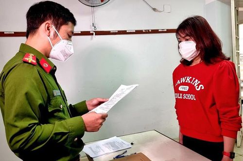 Mua bán trái phép tài khoản ngân hàng thu lợi bất chính