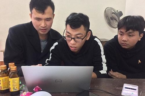 Khơi gợi đam mê nghiên cứu khoa học: Thầy 3, trò 7