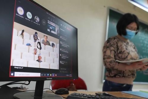 Dạy học đan xen tại Hà Nội: Chấp nhận vất vả để bảo đảm quyền lợi cho trò