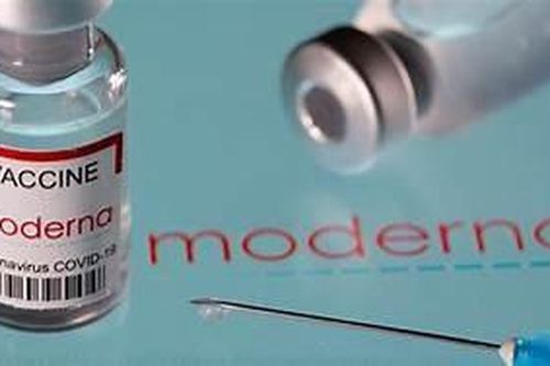 Bộ Y tế gia hạn dùng của vắc xin Moderna