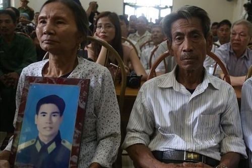 Mở phiên tòa vụ 2 gia đình kiện đòi gần 38 tỷ đồng tiền oan sai ở Vĩnh Phúc