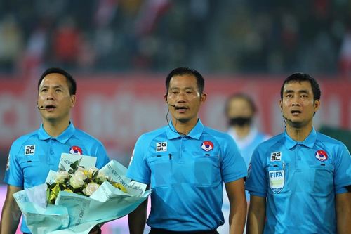 Trọng tài V-League không sai khi 'bẻ còi' ở trận Hải Phòng-Nam Định?