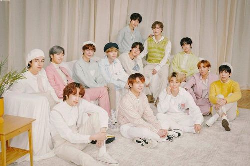 Hậu bối BTS là nghệ sĩ Kpop đầu tiên nhận giải thưởng đặc biệt tại NME Awards 2022