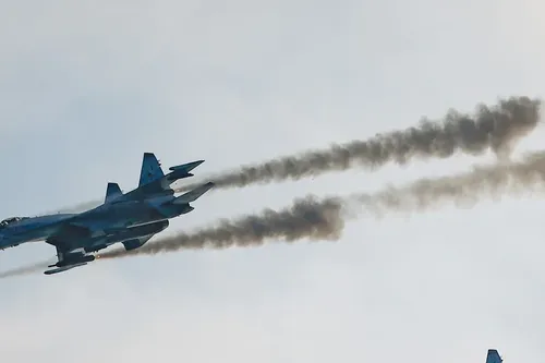 Không quân Nga đổi chiến thuật ở Ukraine, giới quan sát Mỹ bối rối