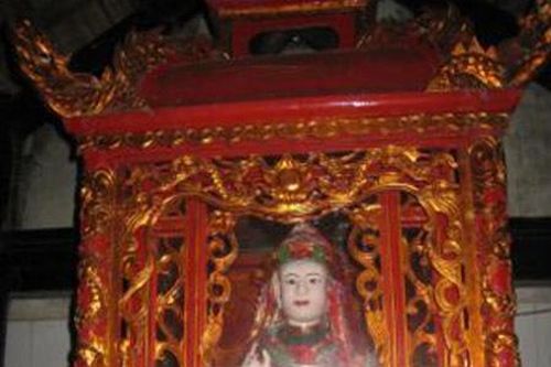 Tượng bà Chúa Lãng 300 năm tuổi bị đánh cắp