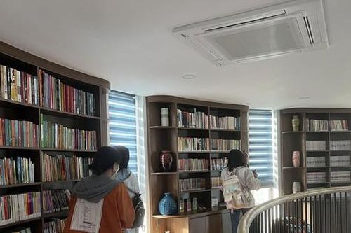 Thư viện siêu đẹp với nhiều góc check-in 'xịn xò' ở Đà Nẵng thu hút giới trẻ