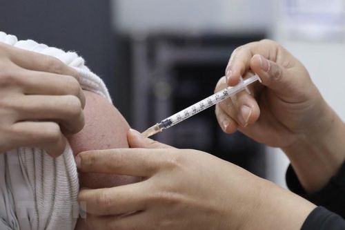 TP.HCM: Chủng Omicron chiếm ưu thế, nhiều giáo viên, học sinh nghi mắc