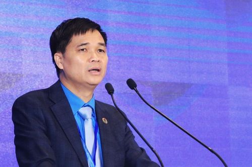 Cần có chính sách lâu dài, căn cơ để thu hút lao động