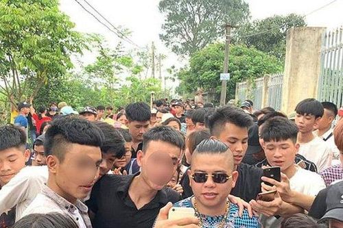 Dương Minh Tuyền là ai mà khiến mạng xã hội dậy sóng những giờ qua?