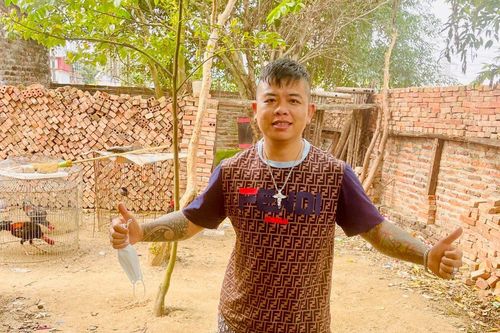'Thánh chửi' Dương Minh Tuyền: 'Tôi vẫn đang ngủ ở nhà, còn nguyên tay chân lành lặn'