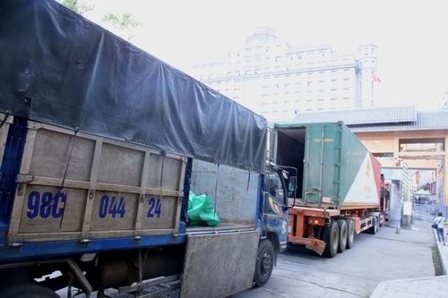 Chưa phát hiện tiêu cực tại cửa khẩu xuất hàng hóa
