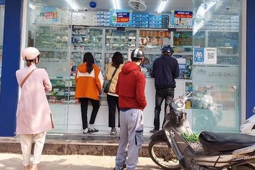Thuốc điều trị COVID-19: Không nên dự trữ
