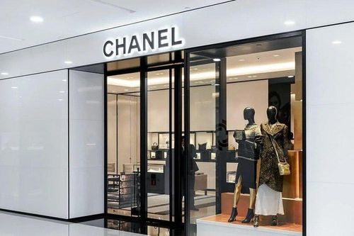 Các thương hiệu xa xỉ dừng kinh doanh ở Nga