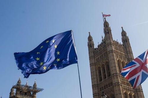 Ngấm đòn hậu Brexit