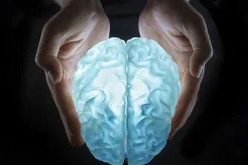 Bộ não của các phi hành gia thay đổi thế nào khi lên vũ trụ ?
