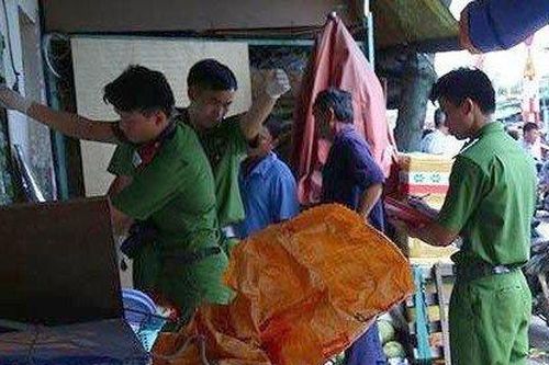 Người đàn ông giết con trai, đánh vợ nhập viện