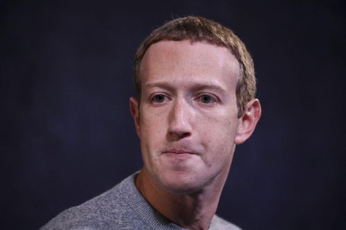 Mark Zuckerberg đang lẩn tránh công chúng