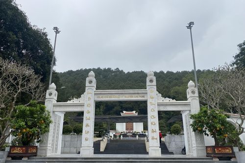 Ngày Quốc tế phụ nữ, về tri ân '10 đóa hoa Đồng Lộc'