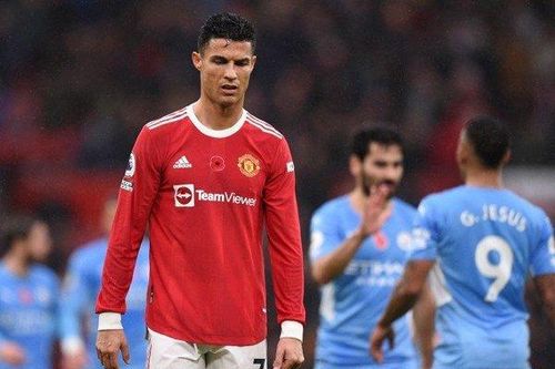 Trước trận derby Manchester: Chút 'sức tàn' từ Ronaldo