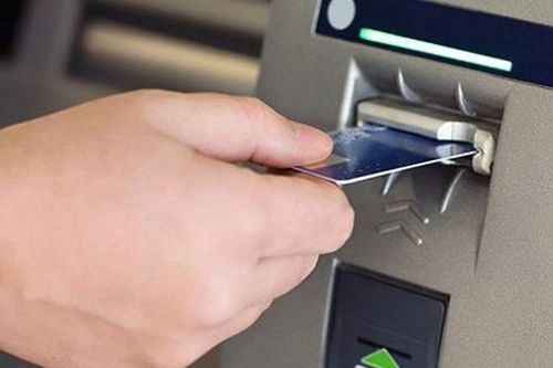 Hacker cướp tiền của bạn từ ATM: Cách nhận biết cây ATM có bị kẻ gian lợi dụng