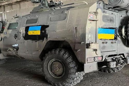 Quân đội Ukraine biên chế ngay thiết giáp Tiger-M thu được để đối phó Nga