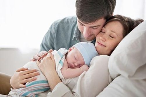 649 triệu phụ nữ trong độ tuổi sinh sản không được hưởng đúng các chế độ thai sản