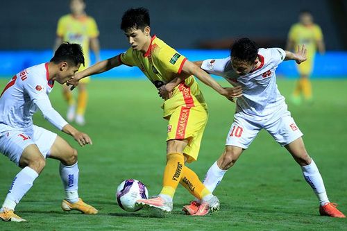 Hải Phòng dứt mạch toàn thắng